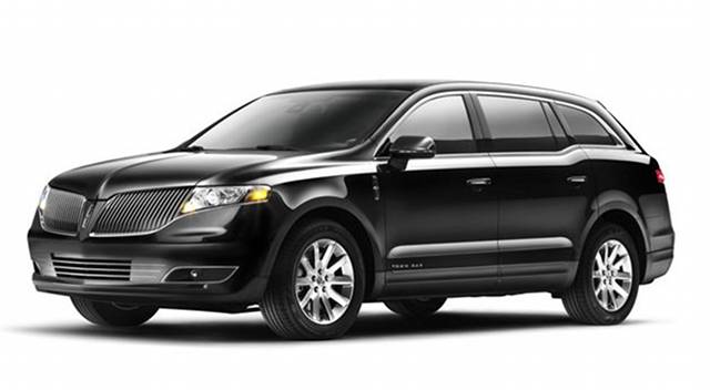 2013-lincoln-mkt-town-car